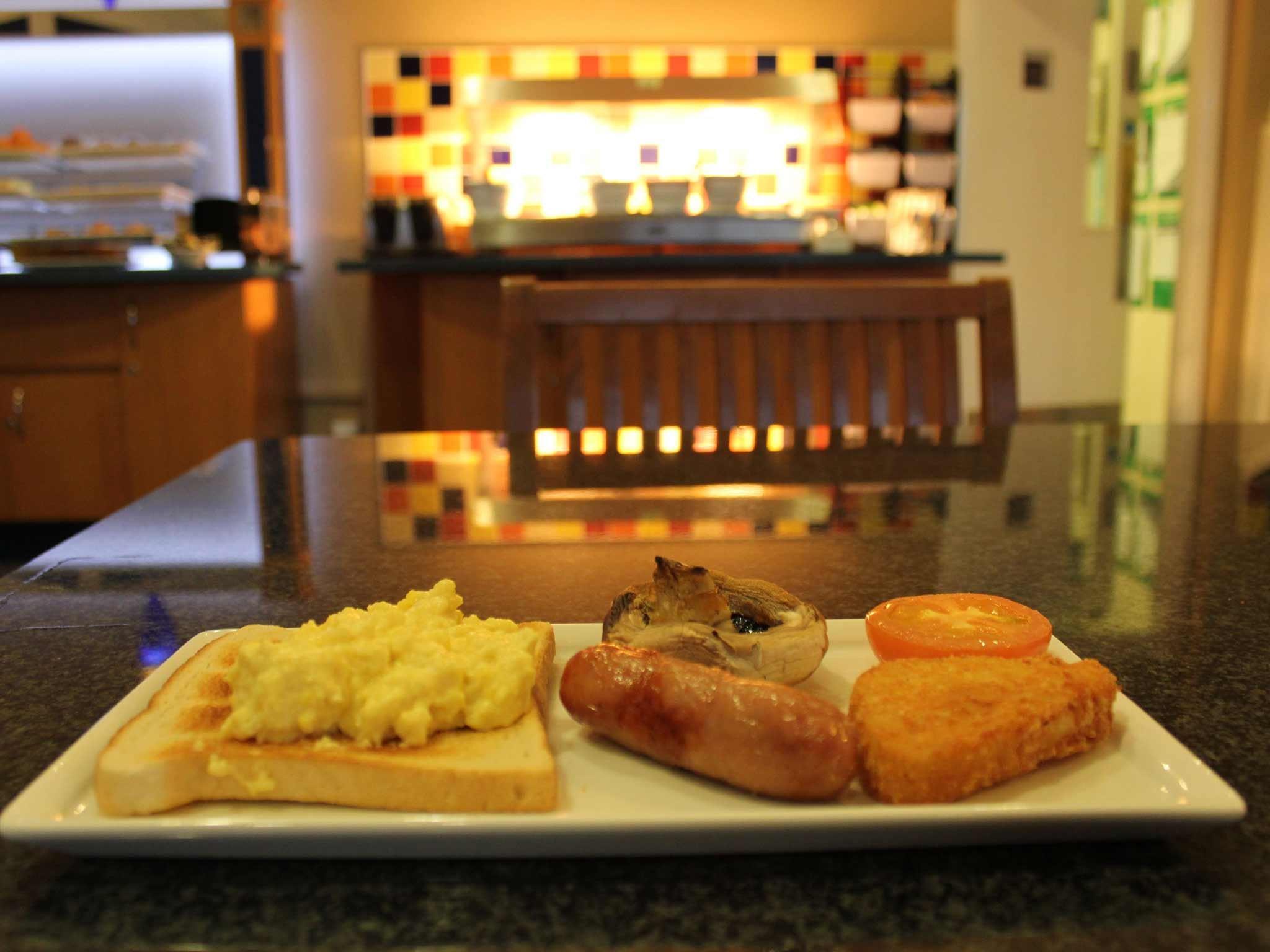 Ibis Cardiff Gate - International Business Park Otel Dış mekan fotoğraf