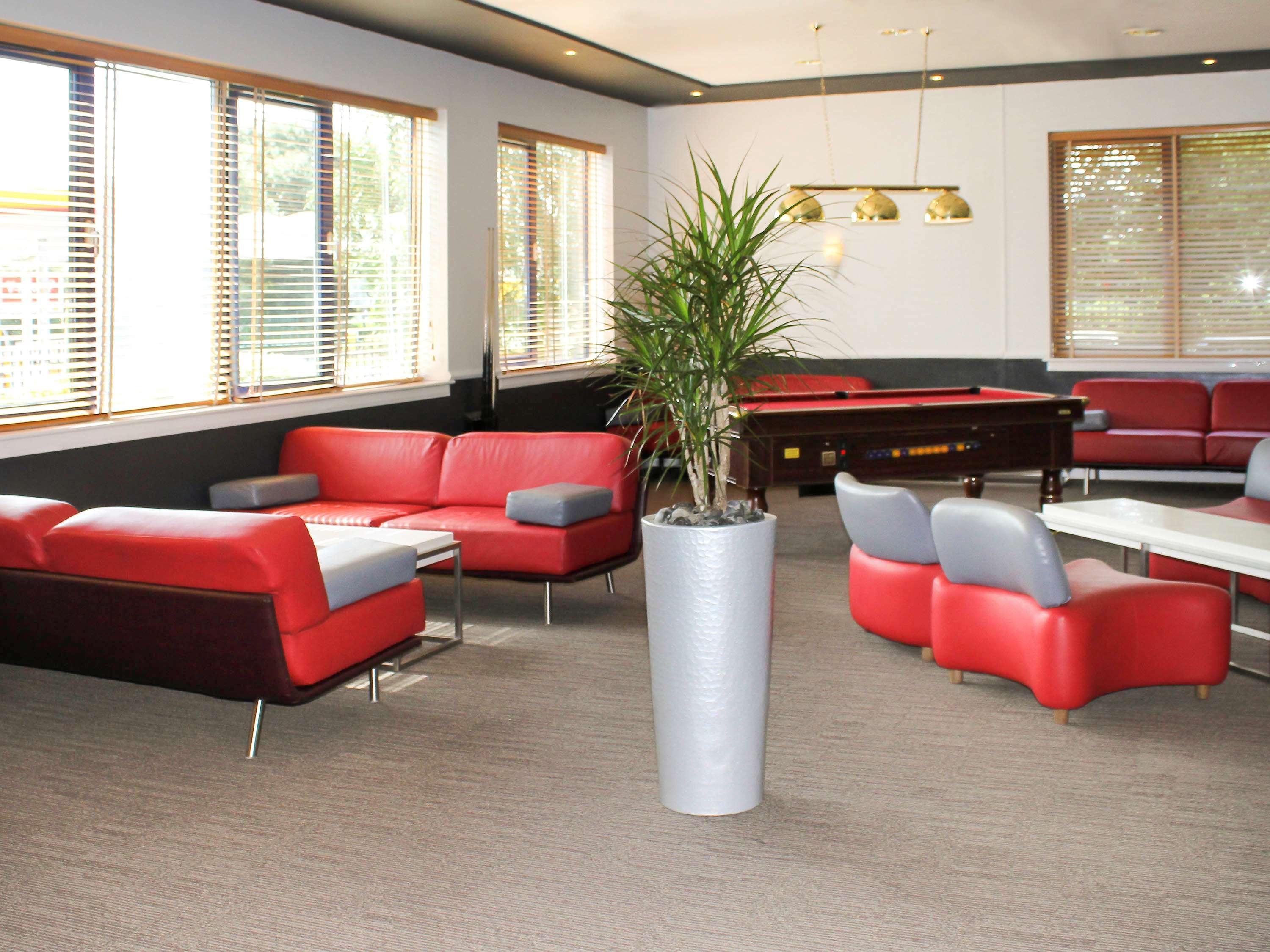 Ibis Cardiff Gate - International Business Park Otel Dış mekan fotoğraf