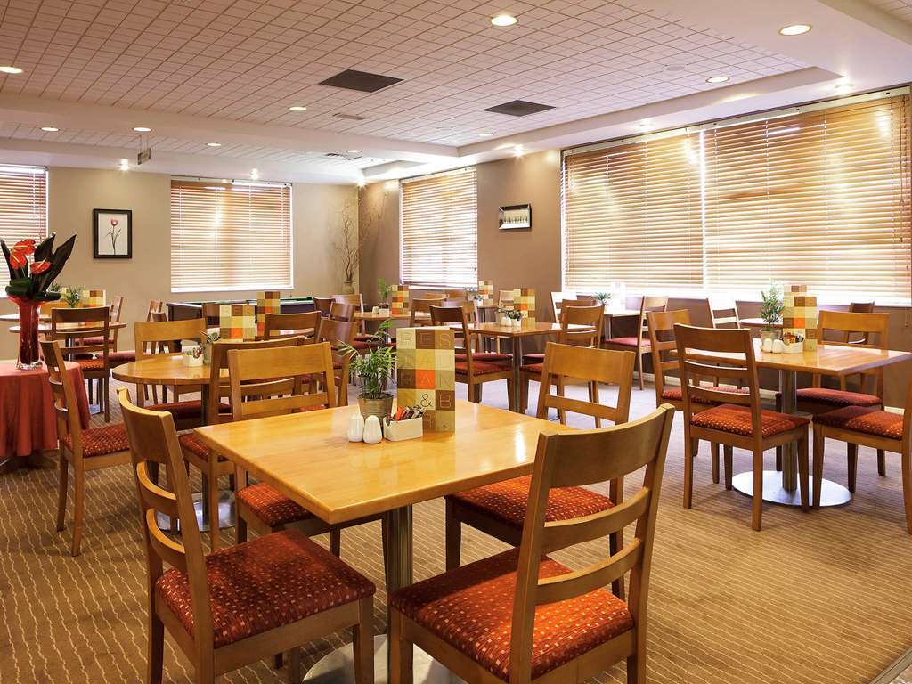 Ibis Cardiff Gate - International Business Park Otel Restoran fotoğraf