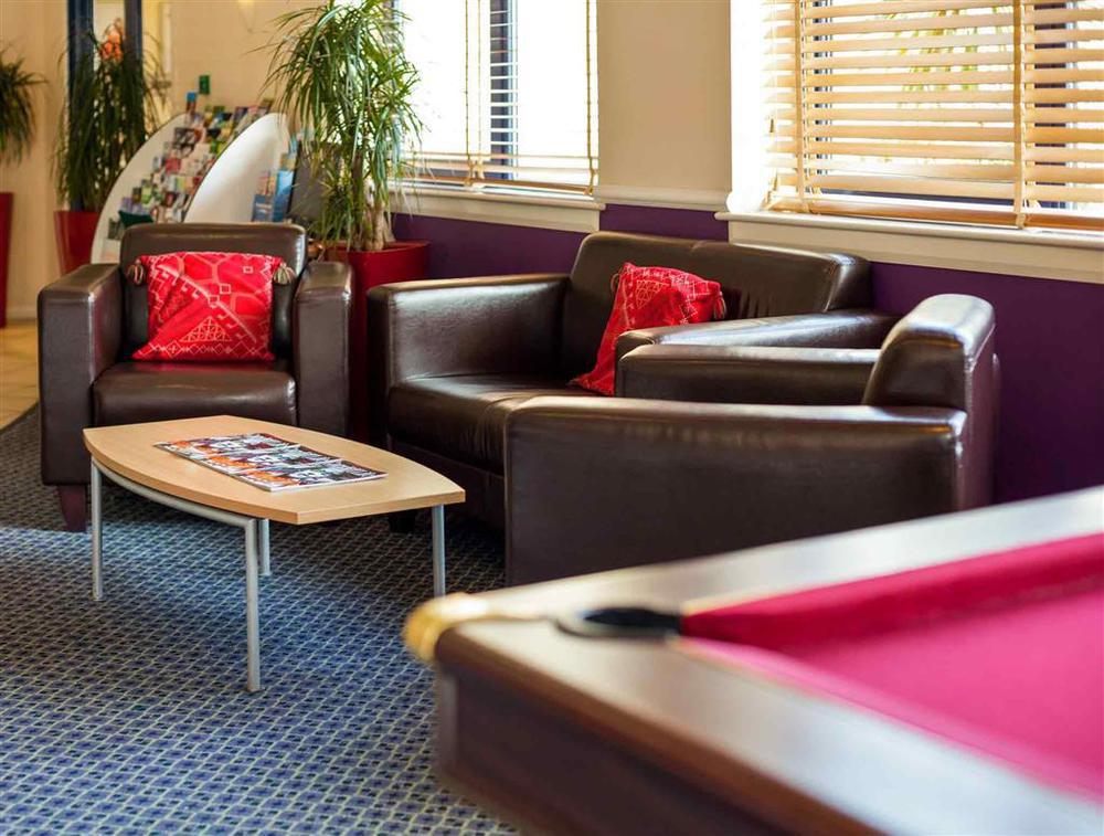 Ibis Cardiff Gate - International Business Park Otel Dış mekan fotoğraf