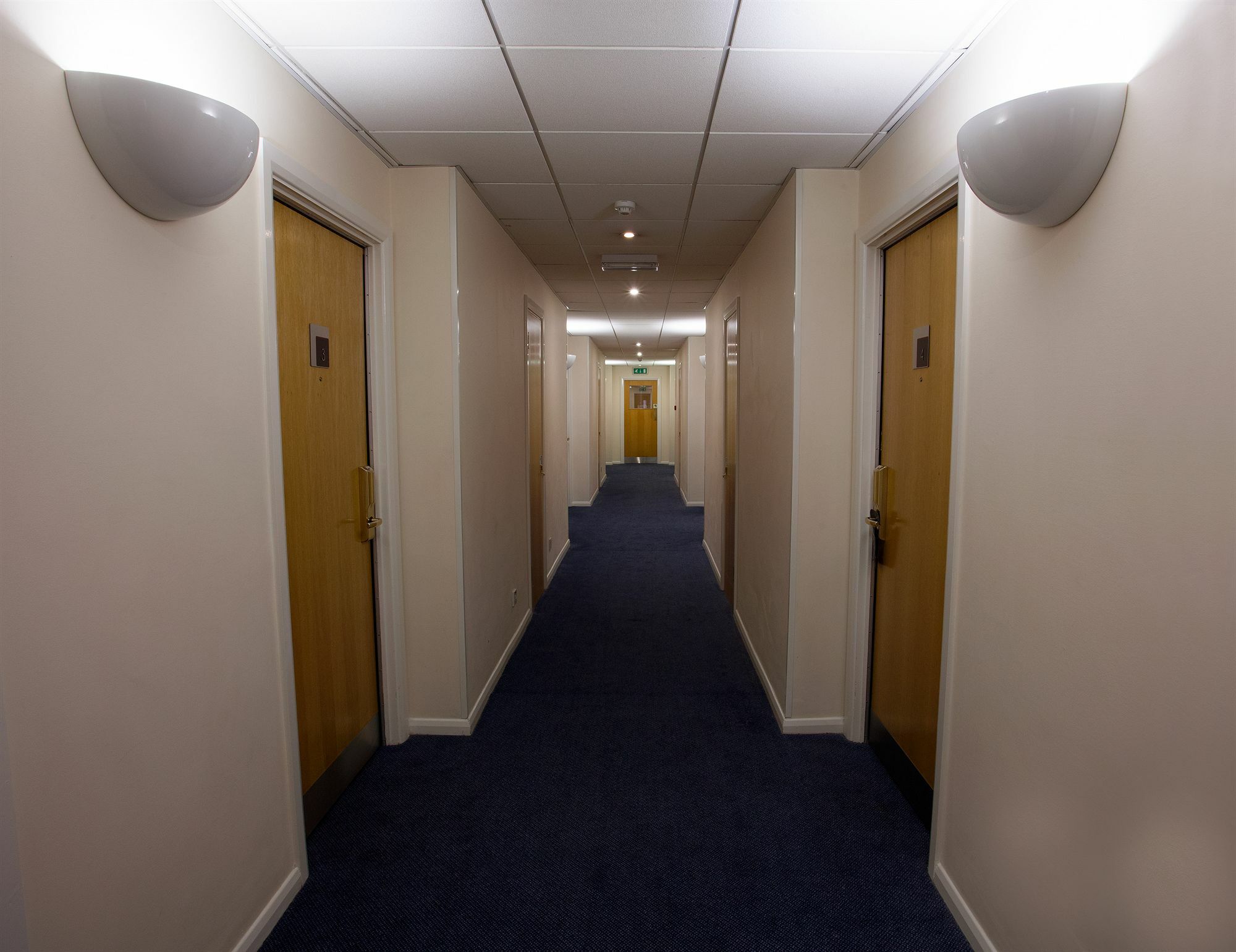 Ibis Cardiff Gate - International Business Park Otel Dış mekan fotoğraf